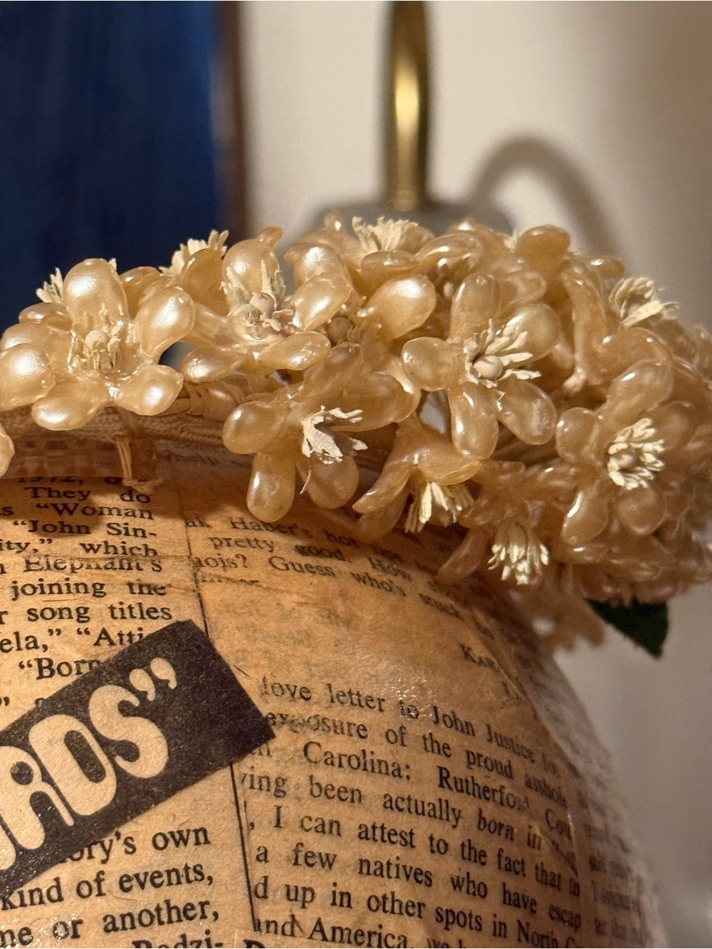 1930/40’s Ecru Ivory Satin Wedding Dress w/ Pearlized Floral Crown and Rosettes - Picture 7 of 14